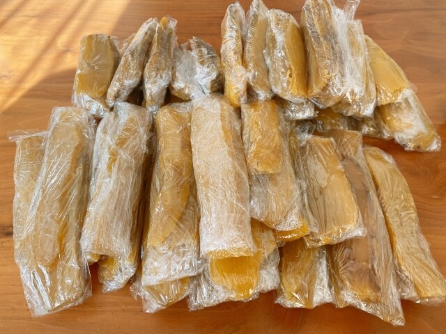 干し芋ダイエット知恵袋で検索し、1つづつ干し芋をラップしてみた